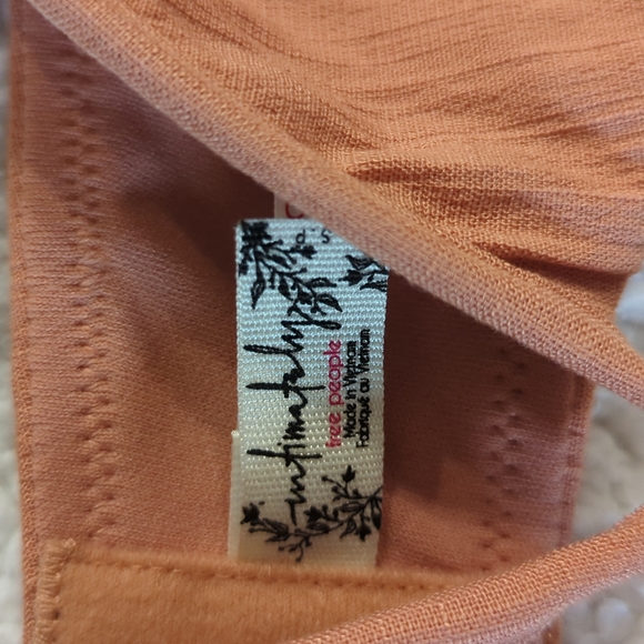 Free people bra with middle wire. Great for cleavage! - Picture 2 of 5
